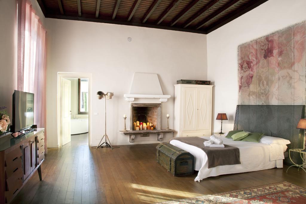 B&B Villa Natta Uggiate Habitación foto