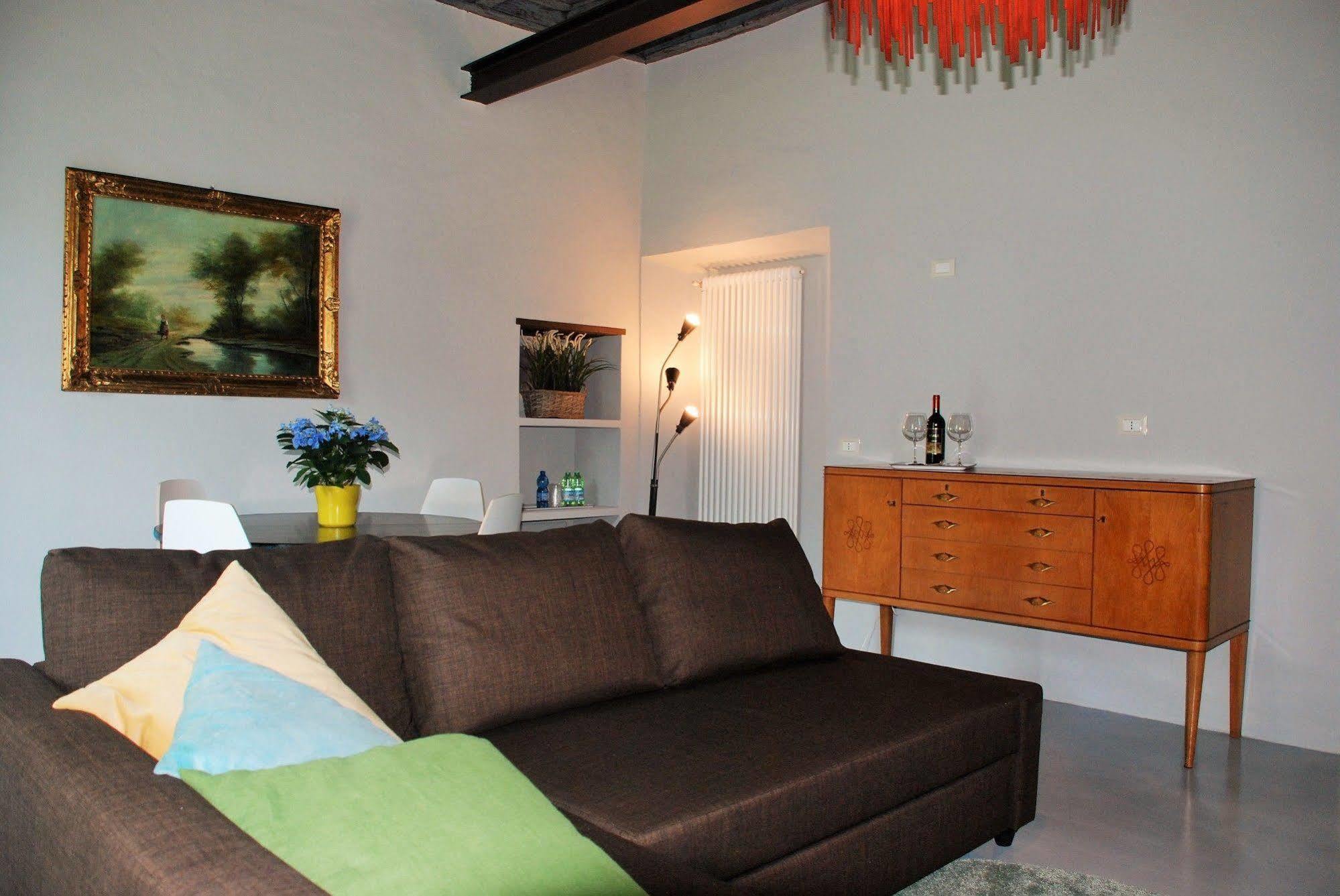B&B Villa Natta Uggiate Exterior foto